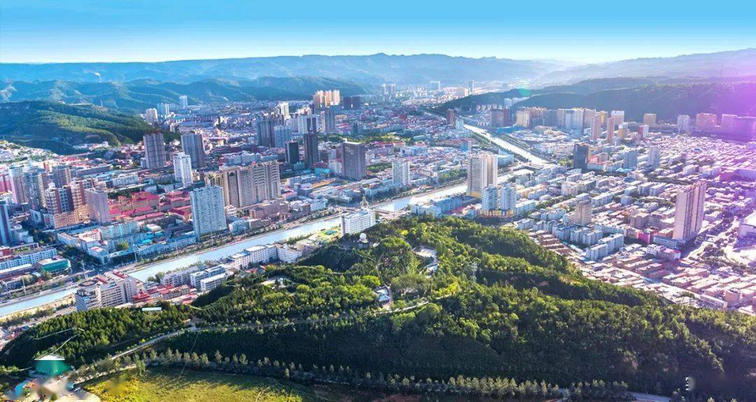 吕梁活动盛典,嘉宾云集,观众热情如火